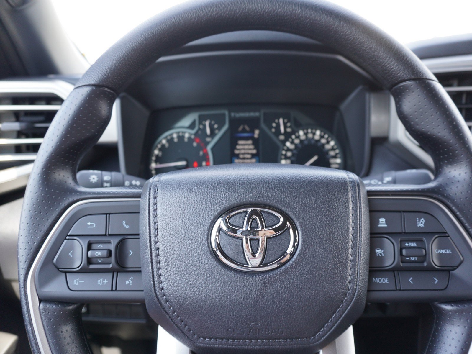New 2026 Toyota Tundra SR5 w/ SR5 Convenience Package AWD/4WD image 23