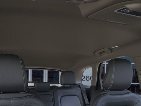 New 2024 Lincoln Corsair FWD image 22