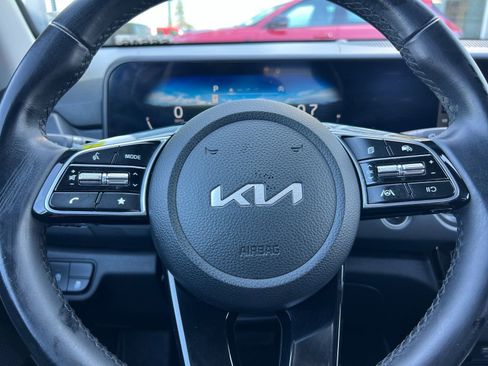 Used 2024 Kia Seltos EX image 24