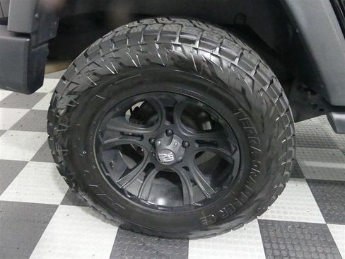 Used 2014 Jeep Wrangler Unlimited Sport w/ Quick Order Package 23S AWD/4WD image 15