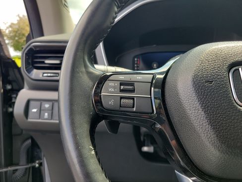 Used 2024 Honda Pilot Elite image 22