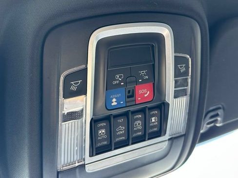 Used 2023 RAM 1500 Big Horn AWD/4WD image 39