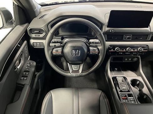 New 2026 Honda Pilot TrailSport image 17