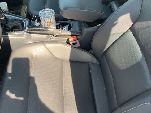 Used 2017 Volkswagen Golf Wolfsburg Edition image 21