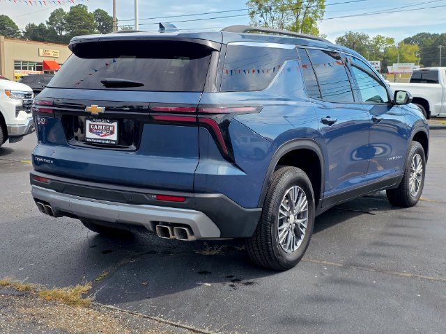 Used 2026 Chevrolet Traverse LT FWD image 12
