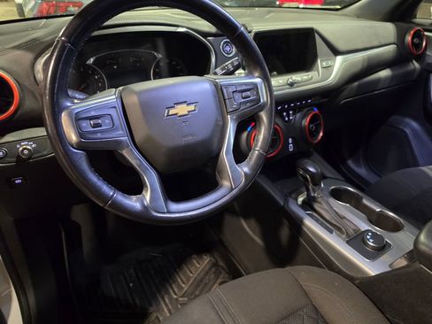 Used 2020 Chevrolet Blazer LT FWD image 4
