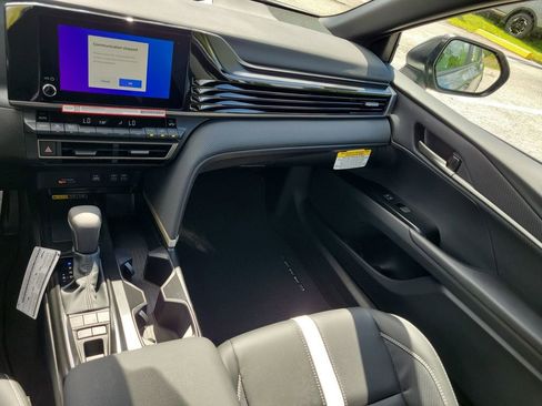 New 2026 Toyota Camry SE w/ Convenience Package FWD image 28