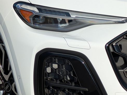 New 2025 Audi SQ5 Premium Plus image 16