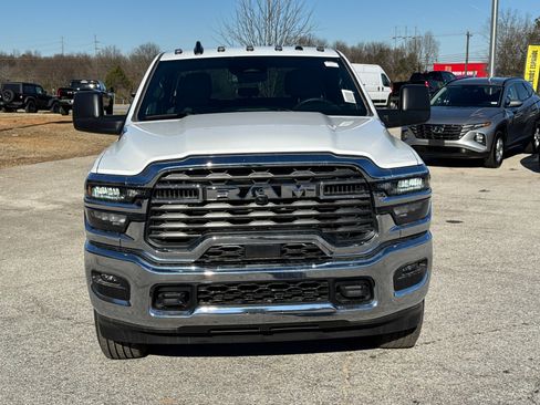 New 2026 RAM 2500 Tradesman w/ Chrome Appearance Group image 21