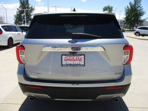 Used 2022 Ford Explorer Limited w/ Hybrid Equipment Group 310A AWD/4WD image 5