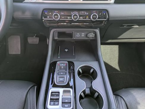 Used 2025 Honda Pilot Elite image 20
