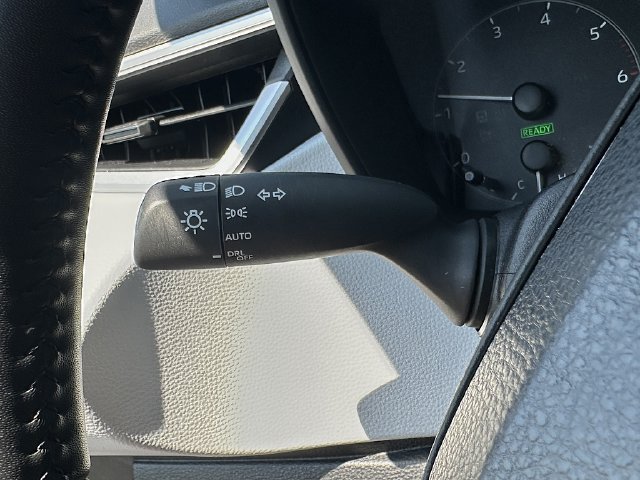 Used 2023 Toyota Corolla SE FWD image 23
