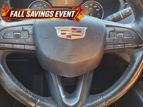 Used 2019 Cadillac XT4 Premium Luxury FWD image 19