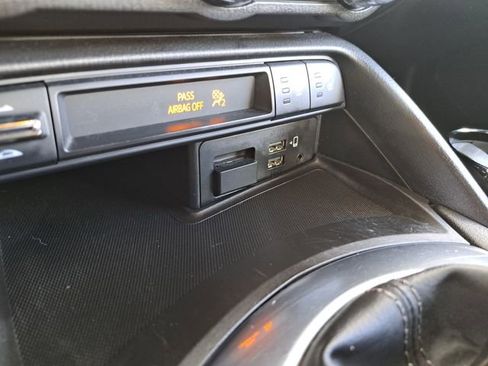 Used 2021 MAZDA MX-5 Miata RF Grand Touring RWD image 13