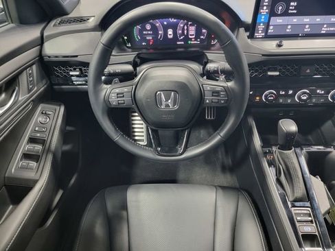 Used 2023 Honda Accord Sport image 25