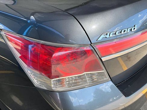 Used 2011 Honda Accord EX-L image 28
