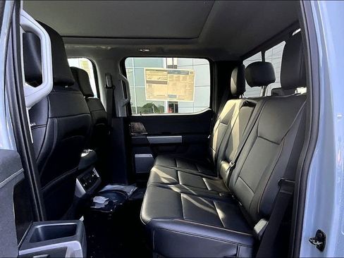 New 2026 Ford F350 4x4 Crew Cab DRW Super Duty image 10