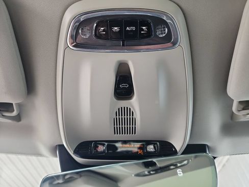 Used 2020 Volvo XC90 T5 Momentum w/ Protection Package Premier FWD image 34