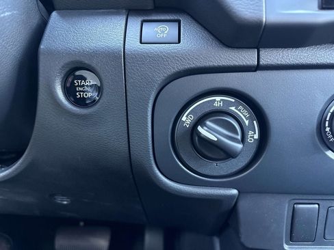 New 2026 Nissan Frontier SV w/ Tow Package AWD/4WD image 11