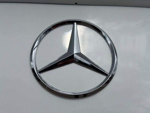 Used 2023 Mercedes-Benz C 300 Sedan image 11