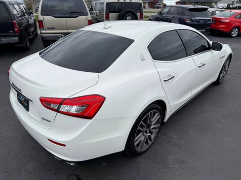 Used 2017 Maserati Ghibli image 38