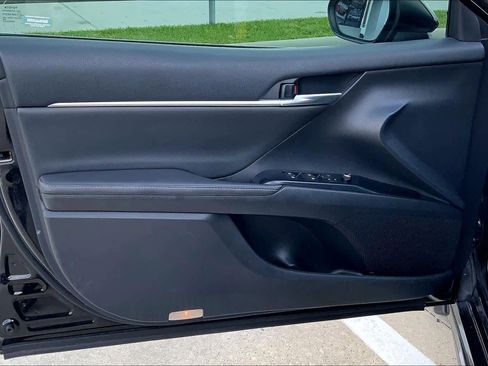 Used 2020 Toyota Camry XSE image 22