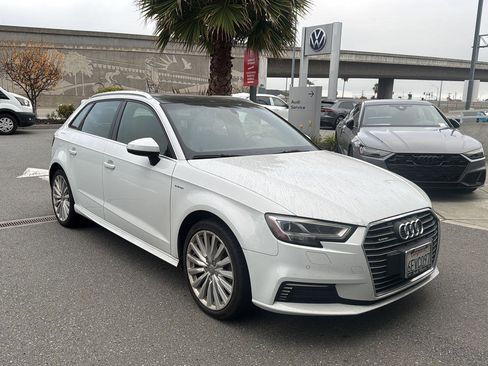 Used 2017 Audi A3 e-tron Premium Plus image 4