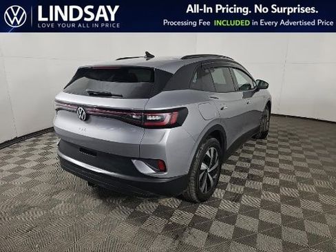 Used 2023 Volkswagen ID.4 Pro image 3