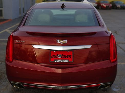 Used 2016 Cadillac XTS Premium image 16