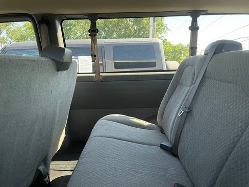 Used 2024 Chevrolet Express 3500 LS RWD image 8