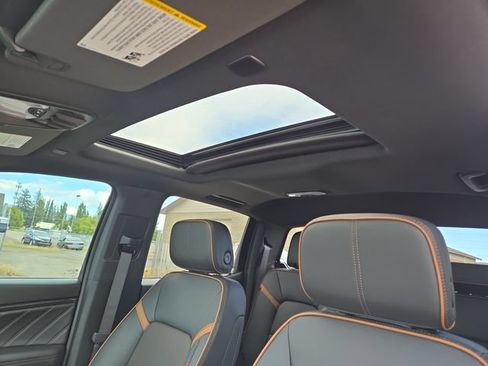 New 2026 GMC Canyon AT4 w/ Technology Plus Package AWD/4WD image 27