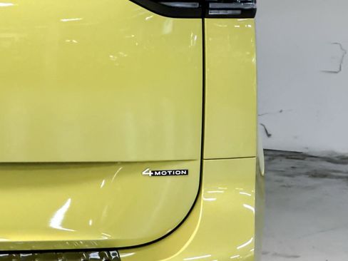 New 2025 Volkswagen ID. Buzz 1st Edition image 27