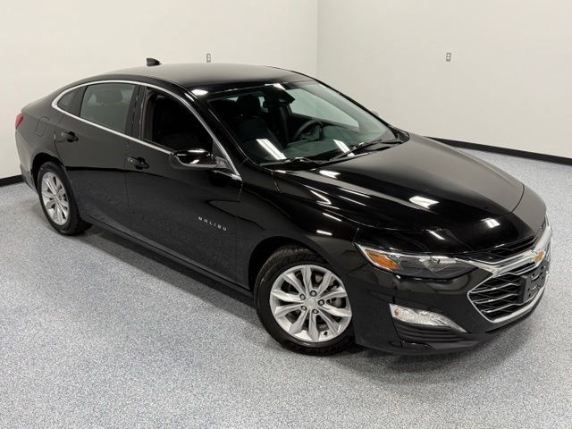Used 2025 Chevrolet Malibu LT FWD image 34