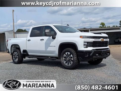 Used 2024 Chevrolet Silverado 2500 Custom w/ Custom Value Package AWD/4WD image 1