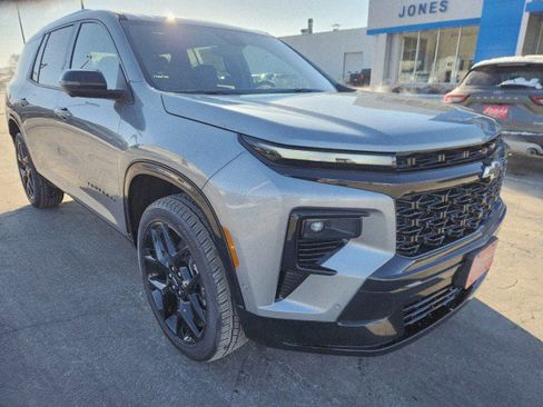 New 2026 Chevrolet Traverse RS image 7