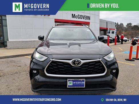 Used 2021 Toyota Highlander XLE image 6