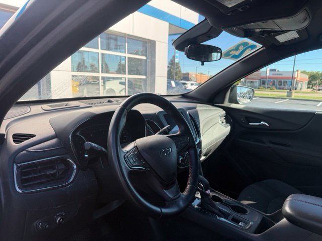 Used 2023 Chevrolet Equinox RS w/ LPO, Floor Liner Package FWD image 7