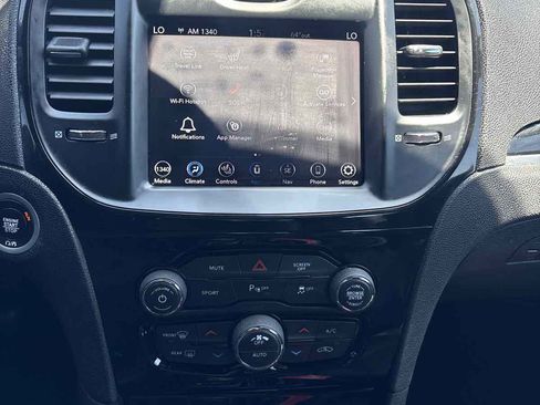 Used 2021 Chrysler 300 S RWD image 28