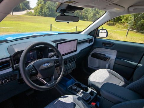Used 2026 Ford Maverick XLT FWD image 6