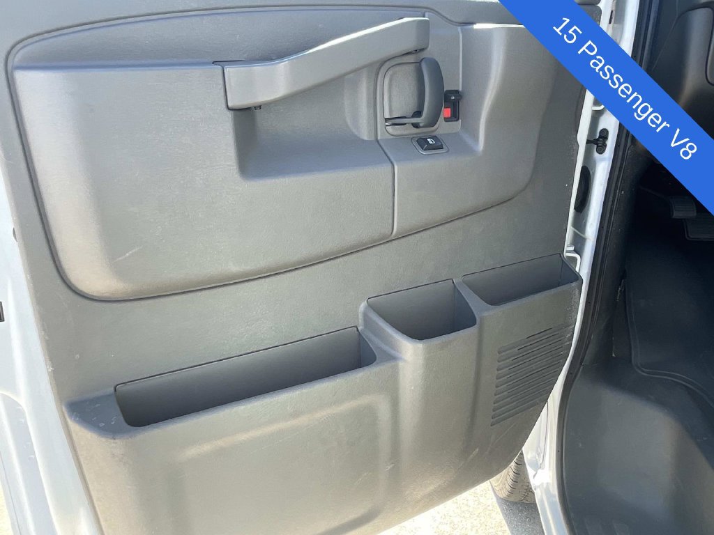 Used 2025 Chevrolet Express 3500 LT w/ LT Preferred Equipment Group RWD image 14