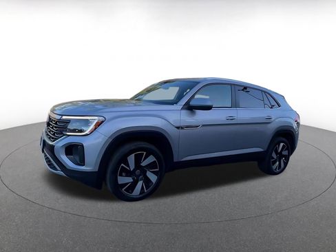 Used 2025 Volkswagen Atlas Cross Sport SE image 8