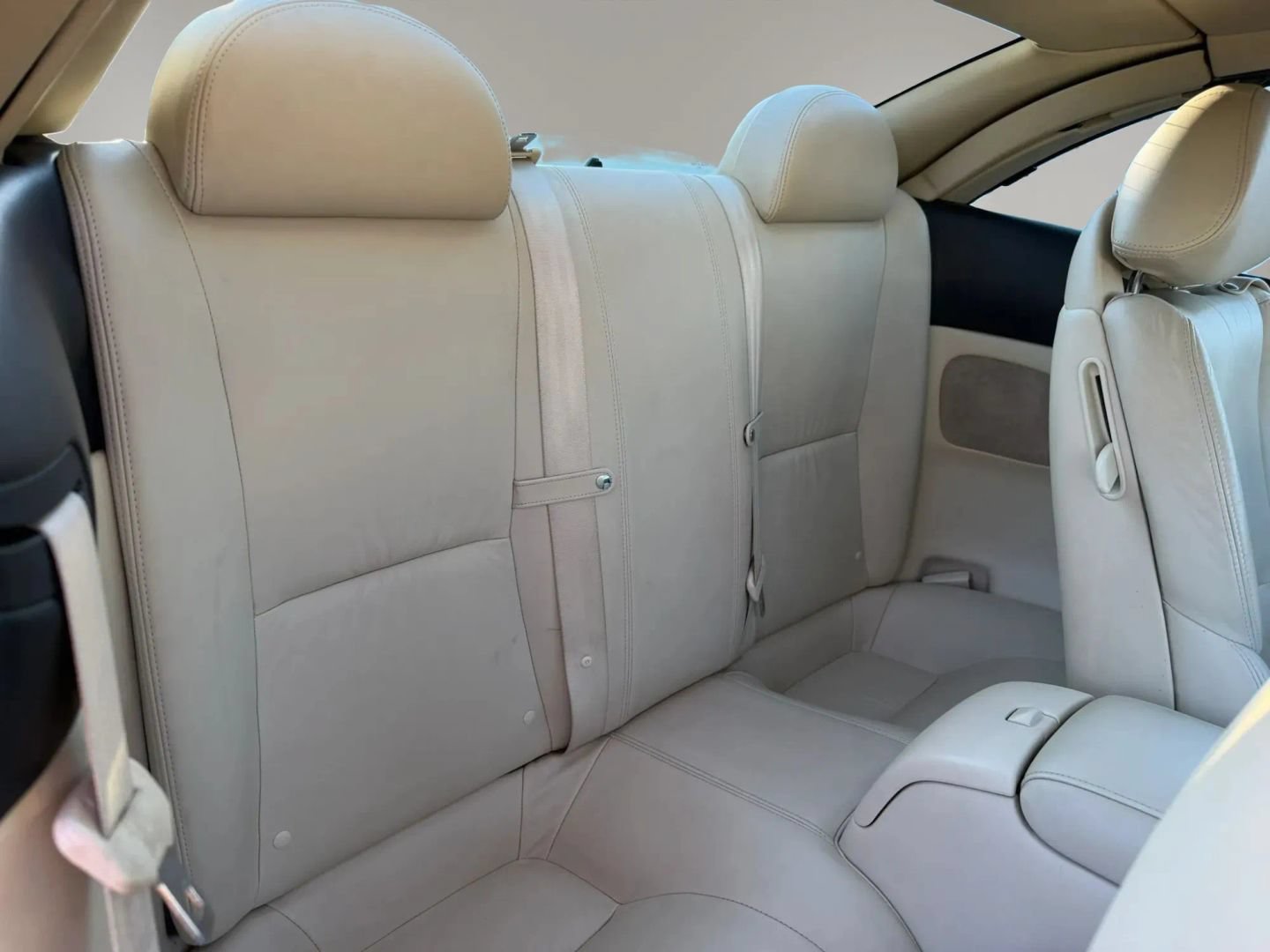 Used 2005 Lexus SC 430 Convertible w/ Preferred Accessory Pkg RWD image 18