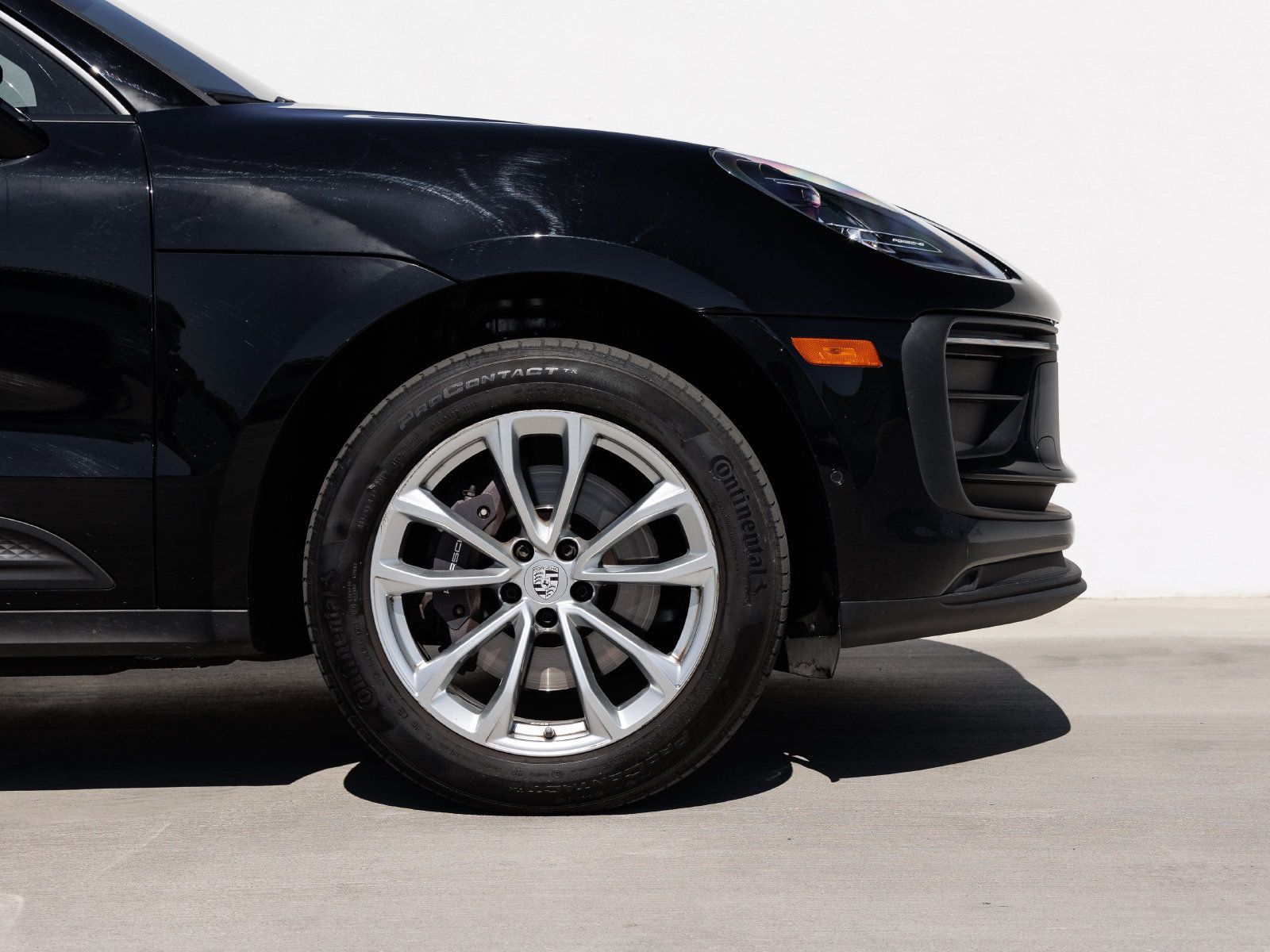 Used 2023 Porsche Macan AWD/4WD image 11