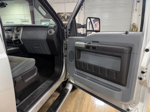 Used 2015 Ford F250 XLT w/ XLT Value Package AWD/4WD image 19