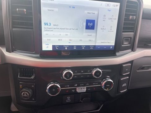 Used 2022 Ford F150 XLT w/ Equipment Group 302A High image 21