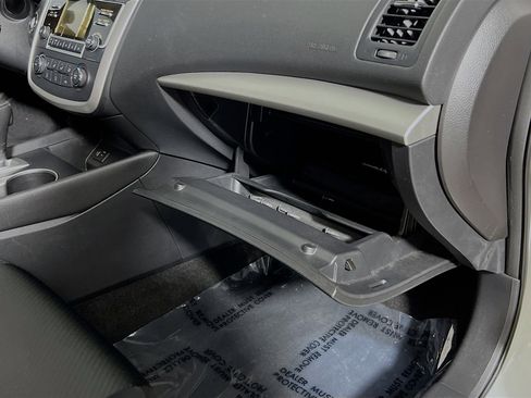 Used 2016 Nissan Altima 2.5 SR image 35