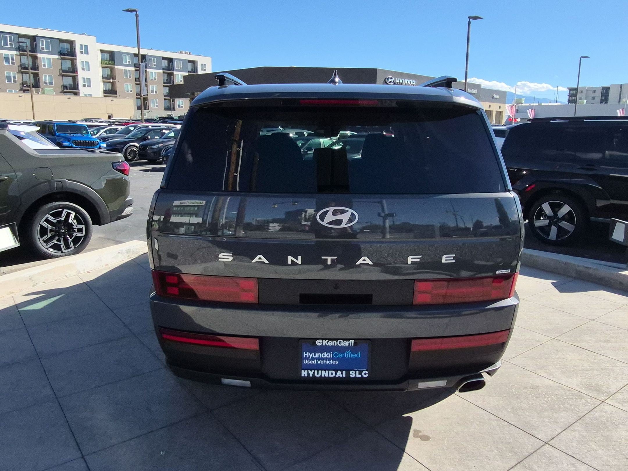 Used 2025 Hyundai Santa Fe SEL AWD/4WD image 5