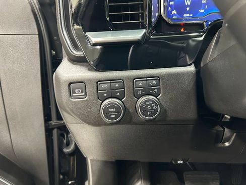 Used 2025 Chevrolet Silverado 2500 High Country w/ Z71 Off-Road Package AWD/4WD image 13