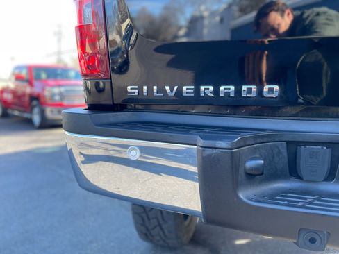 Used 2011 Chevrolet Silverado 2500 LTZ w/ LTZ Plus Package image 39