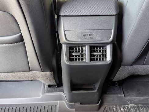 New 2026 Chevrolet Equinox LT w/ Convenience Package II image 10